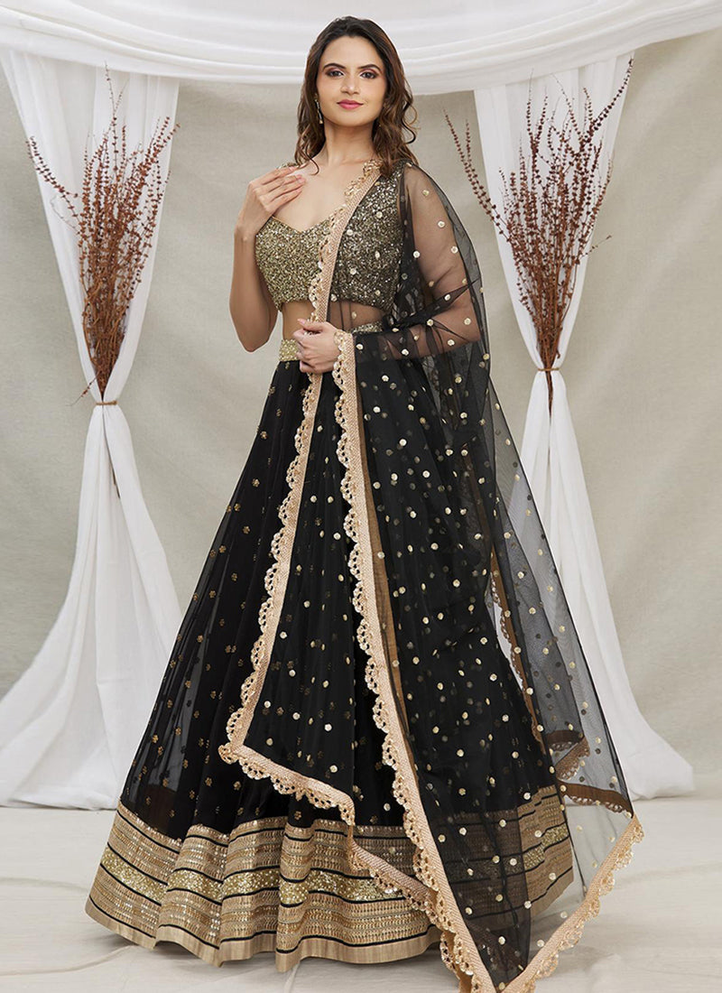 Lehenga Style Anarkali Suit at Rs 4114 | Burari | Delhi | ID: 16043607730